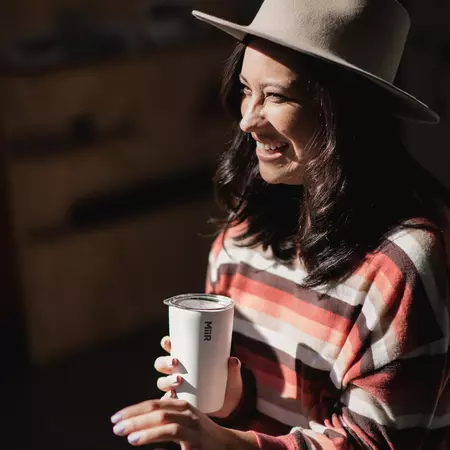 Miir Tumbler White 350 ml bílý hrnek na kávu | Lázeňská káva